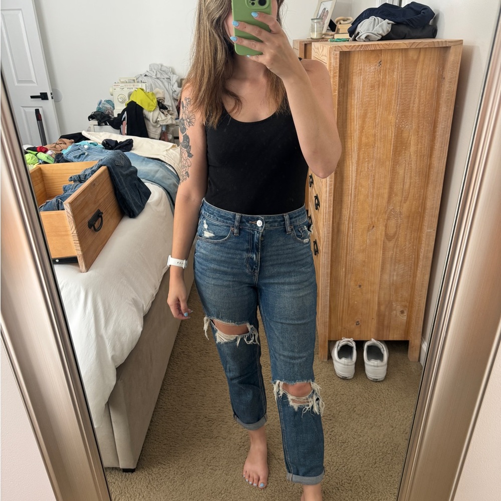 American Eagle women’s jeans